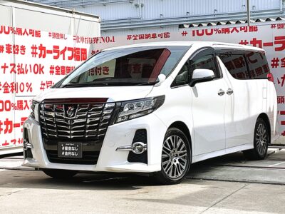ALPHRD　アルファード　２．５Ｓ・Ａパッケージ　＂迫力の３０型アルファードフェイス＂🌤キャプテンシート💺７人乗り👨‍👧‍👦純正９インチＳＤナビ🗾ＤＶＤ💿Ｂｌｕｅｔｏｏｔｈ🎶📞フルセグＴＶ内蔵型📺走行中映像視聴可能👀リアシートもアルパインフリップダウンモニターで映像を楽しめる😊🌈スーパーロングスライドシート💺助手席にはチャイルドシートも簡単装着👶クルーズコントロールで長距離は楽々追尾運転🚗安全・安心ドライブレコーダー付きでしっかり録画📹🌈🚗福岡店専用HPでも在庫確認可能‼✨【carlifegroup.fukuoka.jp/】で検索🕵️‍♂️