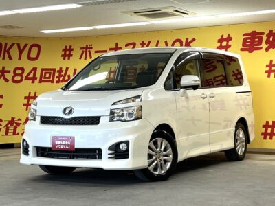 VOXY　ヴォクシー　ZS　【後期型】　ユーザー買取車😆✨大人気７人乗り✨　ALPINE製8インチHDDナビ🗾地デジフルセグTV＆DVD📀走行中視聴可📺　駐車時に安心なバックカメラ付き✨　ALPINE製フリップダウンモニターで後席の人もTVやDVDが視聴できます👪　乗り降り便利な両側パワースライドドア🚪　俊敏なシフトチェンジが可能・パドルシフト搭載👐　HIDヘッドライトで夜間も明るく安全走行💡　🌜TOKYO店専用HPにて更新中❗ carlifegroup.tokyo.jpで検索🕵️‍♂️🌛【車検２年付】《1年保証付》