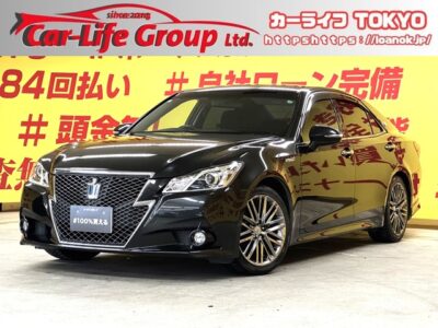 CROWN　クラウン　ハイブリッド　アスリートＳ＂迫力のグリル一体型バンパー・２１０型＂高級感のあるインテリア👑 スパッタリング18インチAW装着💎純正メーカ―ＨＤＤナビ🗾ＤＶＤ💿Ｂｌｕｅｔｏｏｔｈ🎶📱📞フルセグＴＶ内蔵型📺走行中映像視聴可能👀トヨタマルチオペレーションタッチ👆エアコンシステム🌀ＨＩＤヘッドライト＆純正ＬＥＤフォグランプ採用💡夜間視野性もバッチリ😊高速使用時も快適クルーズコントロール&ビルドインETC装備付き🛣️🌛TOKYO店専用HPにて更新中❗ carlifegroup.tokyo.jpで検索🕵️‍♂️🌛《1年保証》
