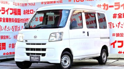 HIJET　ハイゼットカーゴ　ハイルーフDX　走行６万㌔台😲荷物の出し入れも楽々の両側スライドドア🚪リアシート収納・ハイルーフ車両で余裕の大開口・荷物出し入れ楽々🌈ナビ🗾装着プランあります👆✨黒ナンバー登録も追加料金なしで登録可能🌞納車時新品タイヤ装着🌈車検２年付🌈🚗福岡店専用HPでも在庫確認可能‼✨ 【carlifegroup.fukuoka.jp/】で検索🕵️‍♂️