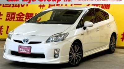 PRIUS　プリウス　S　ツーリングセレクション【カスタム】【車検2年付】 ✨ MODELLISTAフルエアロ&レオニス17インチAW。トムス２本出しマフラーでドレスアップされた1台✨上位グレード専用の2連LEDヘッドライトで明るさはもちろんのこと、見た目もスタイリッシュです💎　純正HDDナビ🗾フルセグTV＆DVD走行中視聴可能📺📀Bluetoothオーディオでスマホから音楽再生できます🎶　駐車時に安心なバックカメラ👀　🌜TOKYO店専用HPにて更新中❗ carlifegroup.tokyo.jpで検索🕵️‍♂️🌛《1年保証付》