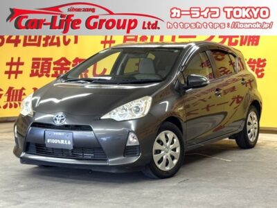AQUA  アクア　S　【低走行】【車検2年付】　人気車種につき再入庫✨　18,000㎞台の超低走行車🚗　純正SDナビ🗾地デジフルセグ📺　Bluetooth🎶接続可😆　人気カラー色パールホワイト😁👌お手入れ楽々、燃費・取り回しも抜群なので長距離通勤にも最適です(^^)/　リヤシートを倒せば荷室も広くて使い勝手も良し！！🌜TOKYO店専用HPにて更新中❗ carlifegroup.tokyo.jpで検索🕵️‍♂️🌛《1年保証付》