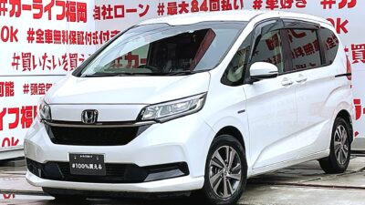 FREED HV　フリードHV　ハイブリッド G  ホンダセンシング【後期型】＂令和２年式・上級グレード＂💎安全運転支援・装備充実の１台💎カロッツェリア９インチナビ🗾ＤＶＤ📀Ｂｌｕｅｔｏｏｔｈ🎶📱📞フルセグＴＶ内蔵型📺走行中映像視聴可能👀６人乗りハーフレザー３列シート💺ウォークスルー可能💺両側パワースライドドアで楽々開閉🚪✨カロッツェリアフリップダウンモニター付でリアのエンタメも充実👀夜間走行も快適なＬＥＤヘッドライト🔦ホンダセンシング機能・安心の運転支援🚗納車時新品タイヤ装着✨車検２年付🌈福岡店専用HPでも在庫確認可能‼✨【carlifegroup.fukuoka.jp/】で検索🕵️‍♂️