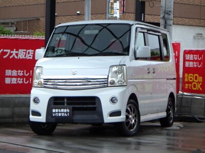 エブリィワゴン　ＰＺターボ　２代目後期型⚡　快適な居住空間と広い荷室空間をもつ伝統的な軽1ボックス💨　ターボで荷物や人数が乗っても力強い走りが可能🔥　お荷物もたくさん積めてお仕事にも使えます👏　左側パワースライドドアで乗り降りも便利です🙌　🌜大阪店専用HPも要チェック❗carlifegroup.jp で検索🕵️‍♂️　Instagram・Twitter・TikTokも随時更新中❗❗🌛《1年保証付》