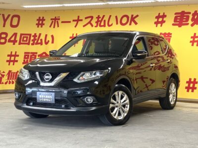 X-TRAIL　エクストレイル　20X　エマージェンシーブレーキパッケージ　✨4WD✨　エマージェンシーブレーキ　前方支援システム✨前方の車両や歩行者を検知しディスプレイや音でドライバーに知らせてくれます😄　全席撥水カプロンシートタイプで汚れや水滴などに強い素材です💺　純正ＨDDナビ装備（フルセグTV📺＆DVD📀視聴可能です！Bluetoothオーディオでスマホからミュージックも流せます！）　豪華な安全装備多数✨エマージェンシーブレーキやバック&サイドカメラ&アラウンドビューモニター&クリアランスソナーつきで安心ドライブが楽しめます✨　アイドリングストップで燃費向上🍀　🌛TOKYO店専用HPにて更新中❗ carlifegroup.tokyo.jpで検索🕵️‍♂️🌛《1年保証》