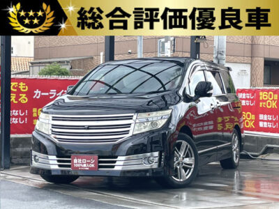 エルグランド　ライダー　【総合評価優良車】　　装備充実の3500cc💥　白本革シートに運転席側パワー&メモリーシートや前席はシートヒーター搭載🔥　2列目はキャプテンシート＆オットマンで3列目は自動格納シート💺　解放感抜群のWサンルーフやBluetoothオーディオ接続可能のナビ、後席フリップダウンモニターなども付いています🙌　温冷庫付きシステムコンソールも搭載💎　🌜大阪店専用HPも要チェック❗carlifegroup.jp で検索🕵️‍♂️　Instagram・Twitter・TikTokも随時更新中❗❗🌛《1年保証付》