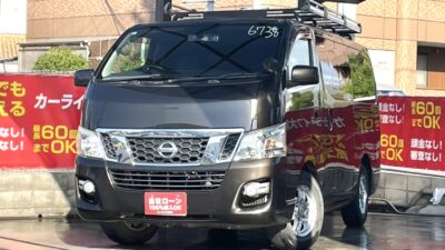 NV350キャラバン ロングプレミアムGX 《タイガーアイブラウンカラー》 仕入れ困難なキャラバンがようやく入荷できました🎊 スタッドレスタイヤ&ホイール付き❗️ システムキャリア付き❗️ 脚立などもキャリアに乗せることができ、スタッドレスタイヤで降雪地域でも運転できますのでお仕事で使用される方には非常にありがたい装備✨️ 次回入荷未定💣️ このチャンスを逃すといつになるかわかりません❗️ 早いもの勝ちとなります🔥 🌜大阪店専用HPも要チェック❗carlifegroup.jp で検索🕵️♂️ Instagram・Twitter・TikTokも随時更新中❗❗🌛《1年保証付》
