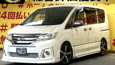 SERENA　セレナ　ハイウェイスター Vセレクション【カスタム車両】【総合評価優良車両】【車検２年付】【タイヤ４本新品】✨後席モニター装備✨両側パワースライドドア装備・楽々ワンタッチボタン開閉式✨ケンウッドSDナビ🗾ＤＶＤ📀Ｂｌｕｅｔｏｏｔｈ🎶📞フルセグＴＶ内臓型📺マルチセンターコンソールで様々なシートアレンジが楽しめます ✨社外フルエアロ＆車高調装備🌜TOKYO店専用HPにて更新中❗ carlifegroup.tokyo.jpで検索🕵️‍♂️🌛《1年保証付》