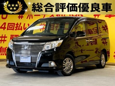 ESQUIRE エスクァイア　GI　【総合評価優良車】　純正ＳＤナビ🗾ＤＶＤ💿Ｂｌｕｅｔｏｏｔｈ🎶📞フルセグＴＶ📺走行中映像視聴可能👀　走行中に前方の車両等を認識し衝突しそうな時は警報とブレーキで衝突回避と被害軽減をアシストする『トヨタセーフティセンス』搭載💡乗り降りや荷物の出し入れ楽々な両側パワースライドドア🚪楽々ウォークスルー🌈　前席シートヒーター、7人乗りのキャプテンシートなど高級感ある車内です👑　旅行や大人数でのお出かけに大活躍間違いなしの１台です🤩👌月々４万円台～OK　🌛TOKYO店専用HPにて更新中❗ carlifegroup.tokyo.jpで検索🕵️‍♂️🌛《1年保証》