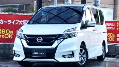 セレナ ハイウェスター 快適性が抜群の人気ミニバン🚗 2通りの開き方ができる「デュアルバックドア」が大変便利📦 全席にUSB接続端子、シートバックテーブルが付いていて嬉しいですね👏 マルチセンターシートで中央座席が前後ロングスライド可能でシートアレンジも多彩💺 純正9インチの大画面ナビでBluetoothオーディオも接続可能📱 🌜大阪店専用HPも要チェック❗carlifegroup.jp で検索🕵️♂️ Instagram・Twitter・TikTokも随時更新中❗❗🌛《1年保証付》