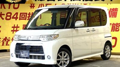 TANTO CUSTOM　タント　カスタムX　【総合評価優良車】【後期型】　👑人気の絶えない375タント👑　💎左側パワースライドドア&センターピラーレスで広く、大きくドアを開けることが可能😍使い勝手バツグンのミラクルオープンドア👌乗車の際やお荷物の出し入れラクラク😊✨後席はフルフラットにできるのでお荷物もたくさん載せれます📦夜間でも明るいHIDヘッドライト＆フォグ💡　月々１万円台～‼️🌜TOKYO店専用HPにて更新中❗ carlifegroup.tokyo.jpで検索🕵️‍♂️🌛《1年保証付》