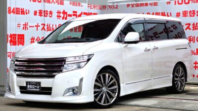 ELGRAND エルグランド 250ハイウェイスター 【カスタム】 💎レオニス20インチAW&ニスモ専用サスペンション&フロントハーフスポイラー&ライダー用テールランプ&社外フロントグリル装着済💎純正HDDナビ🗾DVD📀Bluetooth🎶📞フルセグTV内蔵型📺走行中映像視聴可能👀純正電動フリップダウンモニター搭載でエンタメ機能も抜群📣アラウンドビューモニター搭載・楽々駐車🚗リアサイドシェード付きでプライバシー&UV対策OK🌞両側スライドドア&左側パワースライドドアで楽々開閉🚪月々2万円台~OK🌈納車時新品タイヤ装着💎車検2年付🌈🚗福岡店専用HPでも在庫確認可能‼✨ 【carlifegroup.fukuoka.jp/】で検索🕵️♂️