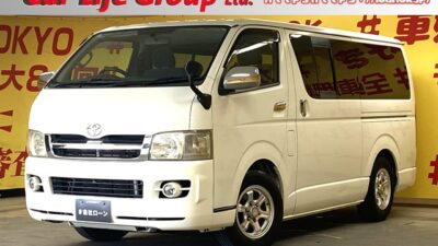 レジアスエース　ロングスーパーGL　【車検1年付】　【新品LTタイヤ付き】定番グレードースーパーＧＬ入庫です😆　純正キラーフィールド１５インチAW🎵積載性は驚きの１０００ｋｇまで！！仕事道具をたくさん積めるので新しく事業をされる方にもおススメな1台です‼️大きな車体でもラクラクなバックカメラ付いてます✨🌜TOKYO店専用HPにて更新中❗ carlifegroup.tokyo.jpで検索🕵️‍♂️🌛《1年保証付》