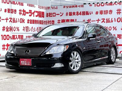 LEXUS　レクサス　LS460　バージョンC Iパッケージ【カスタム】✨豪華３点セット・本革シート💺＆マルチナビ📺＆サンルーフ💎走行６万ｋｍ台💎寒暖対応・シートエアコン＆シートヒーター付パワーシート💺エアサスコントローラー・ローダウン済み🔥💡レーダークルーズコントロール搭載🔘アクセルレスで高速走行が可能！！🌈車検２年付🌈🚗福岡店専用HPでも在庫確認可能‼✨ 【carlifegroup.fukuoka.jp/】で検索🕵️‍♂️