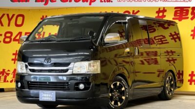 HIACE ハイエース スーパーGL【2型】【カスタム】 純正HDDナビ🗾ミュージックサーバー🎶DVD📀 🔥カスタム装備多数🔥ローダウン車両🚗✨ベッドKID付き👌エセックス16インチAW&ホワイトレタータイヤ✨😆両側スライドドア🚪&イージークローザー付きで荷物の出し入れ&乗り降りラクラク😍✨月々4万円台からOK👌 🌜TOKYO店専用HPにて更新中❗ carlifegroup.tokyo.jpで検索🕵️♂️🌛