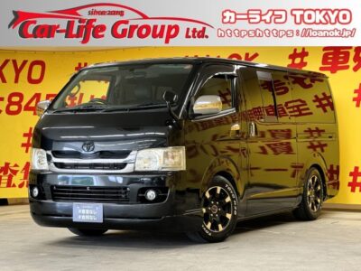 HIACE　ハイエース　 スーパーＧＬ【２型】【カスタム】　純正HDDナビ🗾ミュージックサーバー🎶DVD📀　　🔥カスタム装備多数🔥ローダウン車両🚗✨ベッドKID付き👌エセックス16インチAW＆ホワイトレタータイヤ✨😆両側スライドドア🚪＆イージークローザー付きで荷物の出し入れ＆乗り降りラクラク😍✨月々４万円台からOK👌　🌜TOKYO店専用HPにて更新中❗ carlifegroup.tokyo.jpで検索🕵️‍♂️🌛