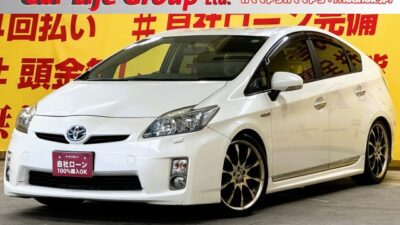 PRIUS プリウス S ツーリングセレクション 🎉上級グレード🎉 ハイブリット車で燃費良好🍃JC08モード燃費30.4km/L🌿純正SDナビ🗾DVD📀地デジフルセグTV📺走行中視聴可能👀Bluetoothオーディオも接続可能です🎵駐車時に安心なバックカメラ👀エンジン楽々スタート!スマートキー&プッシュスタート😆✨夜間でも明るいLEDヘッドライト&フォグ🔦🌛TOKYO店専用HPにて更新中❗ carlifegroup.tokyo.jpで検索🕵️♂️🌛《1年保証》