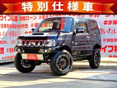 Jimny　ジムニー　クロスアドベンチャー【特別仕様車】【４ＷＤ】【カスタム】【ターボ車】　🌈走行距離３万㌔台の低走行車両🚙カスタムバッチリのＪＢ２３系・８型ジムニー🚙💎外装パーツもＦ・Ｒショートバンパー・フロントスキットプレート・社外マフラー・リフトアップコイル・レアマイスターＬＭＧ ＭＳ－９Ｗ１６インチＡＷ・ホワイトレター付Ｍａｘｃｌａｗ Ｒ／Ｔタイヤ装着済🔥😲カロッツェリアサイバーナビ📺ＤＶＤ📀Ｂｌｕｅｔｏｏｔｈ📞フルセグＴＶ内蔵型📺走行中映像視聴可能📺レザーシート＆シートヒーター付の快適装備🎶月々３万円台～ＯＫ🚗福岡店専用HPでも在庫確認可能‼✨ 【carlifegroup.fukuoka.jp/】で検索🕵️‍♂️