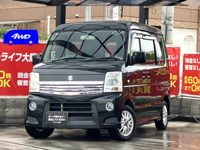 エブリイワゴン　PZターボスぺシャル　フルタイム4WD　ターボで力強い走りが可能でフルタイム4WDなので雪道などでも安心してお乗りいただけます❄️　社外SDナビでTV・DVD視聴可能🎵　左側オートステップで乗り降りや荷物の積み下ろしにも便利📦　ハイルーフで荷物もたくさん載ります👌　🌜大阪店専用HPも要チェック❗carlifegroup.jp で検索🕵️‍♂️　Instagram・Twitter・TikTokも随時更新中❗❗🌛《1年保証付》