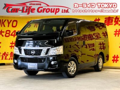 CARAVAN NV350キャラバン　ロングプレミアムGX【車検１年付】　👑低走行５万キロ台車両👑純正メモリーナビ🗾地デジフルセグTV📺走行中OK👌Bluetooth接続可能😆✨後席は夏はクーラー、冬はヒーター利用可能で快適です😆スマートキー＆プッシュスタート機能付きで楽々エンジンスタート🔥イージークローザー付き両側スライドドアで荷物の出し入れも楽々です😍✨駐車の際にも安心のバックカメラ付👀広々荷室で使い勝手のいい1台です🔥ワンオーナー車✨　🌛TOKYO店専用HPにて更新中❗ carlifegroup.tokyo.jpで検索🕵️‍♂️🌛《1年保証》