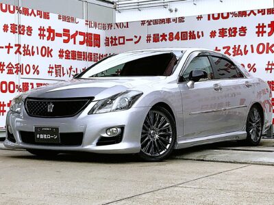CROWN　クラウン　2.5アスリート【カスタム】✨久々にシルバーのクラウン入荷✨サイド及びリアスカート・FALCON車高調・RAYS製18インチアルミで大人のカスタム😎カロッツェリアナビ🗾ETC車載器🚗クルーズコントロールで高速道路も快適🚗エンターテインメントは地デジフルセグTV📺CD・DVD視聴可能📀Bluetooth接続可能👌バックカメラ付で駐車も安心😊車検2年付🌈福岡店専用HPでも在庫確認可能‼✨【carlifegroup.fukuoka.jp/】で検索🕵️‍♂️
