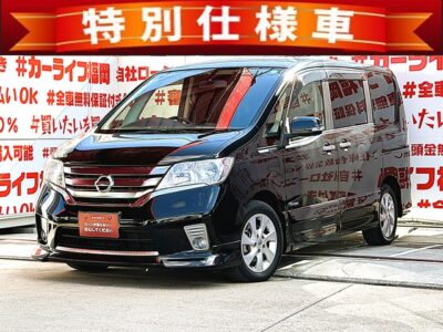 SERENA　セレナ　ハイウェイスター　S-HYBRID　Vセレクション【特別仕様車】＂低価格ハイブリッドミニバン・フロントリップ　リアルーフスポイラー装着済＂月々２４，１００円～ＯＫ👛アルパイン８インチナビ🗾ＤＶＤ💿Ｂｌｕｅｔｏｏｔｈ🎶📱📞フルセグＴＶ内蔵型📺総合中映像視聴可能👀Ｗエアコンタイプでリア空調も温度操作ＯＫ👆🚪ウォークスルーで車内の行き来自由自在💺リアサイドシェード付・ＵＶ・プライバシーも安心👀高速走行はクルーズコントロール機能にお任せ・楽々運転🎉納車時新品タイヤ装着🌈車検２年付🌈🚗福岡店専用HPでも在庫確認可能‼✨【carlifegroup.fukuoka.jp/】で検索🕵️‍♂️
