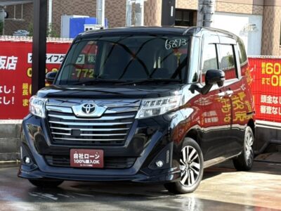 ルーミー　カスタムG　小回りも効きコンパクトサイズで運転も安心🔰　両側パワースライドドアで乗り降りもラクラク🚪　フルフラットシートでお荷物の積み込みもラクラクです📦️　Bluetoothオーディオ接続可能のナビ📱　通勤やお買い物など普段使いのお車を探されている方にピッタリです✨️　🌜大阪店専用HPも要チェック❗carlifegroup.jp で検索🕵️‍♂️　Instagram・Twitter・TikTokも随時更新中❗❗🌛《1年保証付》