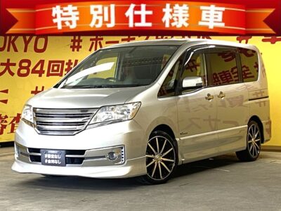 SERENA　セレナ　ライダー　パフォーマンススペック　S－ハイブリッド【特別仕様車】【車検２年付】　地デジフルセグTV📺＆DVD📀視聴可能＋Bluetoothオーディオでスマホから音楽再生可能です🎶✨フリップダウンモニター搭載で後席も快適な空間です🌈両側パワースライドドアや革巻きステアリングなど装備もGOOD👌高速時楽々ETC🌛TOKYO店専用HPにて更新中❗ carlifegroup.tokyo.jpで検索🕵️‍♂️🌛