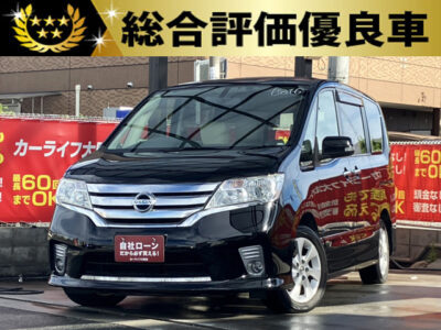セレナ　ハイウェイスター　S-HV　【総合評価優良車】　ALPINE製8インチナビ、ALPINE製フリップダウンモニターでオーディオ統一されています🎵　バックカメラ搭載で駐停車も安心👌　マルチセンターシートで中央座席が前後ロングスライド可能でシートアレンジも多彩です🪑　後席空間も快適でファミリー様に人気のミニバンです✨　🌜大阪店専用HPも要チェック❗carlifegroup.jp で検索🕵️‍♂️　Instagram・Twitter・TikTokも随時更新中❗❗🌛《1年保証付》