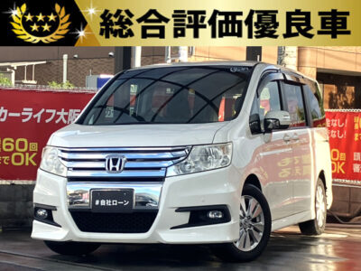 ステップワゴン　スパーダ　Z　【総合評価優良車】　～前期型～　人気のスパーダZが入庫しました✌️　ホンダ独自の低床・低重心パッケージで乗りやすさもありファミリーにも大人気の1台です👨‍👩‍👧‍👦　障害物センサーやバックカメラなど安心装備も搭載されたミニバンです✨　🌜大阪店専用HPも要チェック❗carlifegroup.jp で検索🕵️‍♂️　Instagram・Twitter・TikTokも随時更新中❗❗🌛《1年保証付》