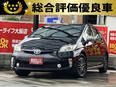 プリウス　Sマイコーデ　【総合評価優良車】　《特別仕様車グレード》　シートカラー・インテリア・エクステリア加飾を自由に選択可能な特別グレード💫　純正8インチナビでフルセグTV・DVD視聴可能、Bluetoothオーディオも接続可能です📱　ブラウン&ブラックのレザーシートで車内は高級感あります🔱　バックカメラで駐停車も安心👏　🌜大阪店専用HPも要チェック❗carlifegroup.jp で検索🕵️‍♂️　Instagram・Twitter・TikTokも随時更新中❗❗🌛《1年保証付》