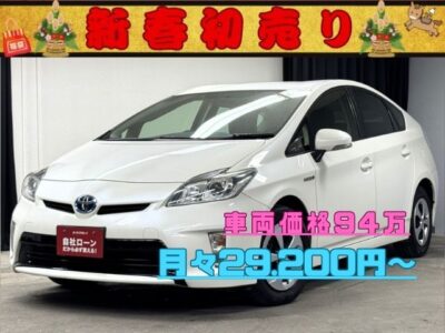 PRIUS　プリウス　Ｓ　【後期型】【総合評価優良車】 地デジフルセグTV📺DVD📀Bluetooth♬　エンジン楽々スタート！スマートキー&プッシュスタート付き😄　カタログ燃費JC08モード30.4㎞/ℓ🔋お財布に優しいお車ナンバー１です👛　✨車検2年付✨ 月々２万円台～😆　🌛TOKYO店専用HPにて更新中❗ carlifegroup.tokyo.jpで検索🕵️‍♂️🌛《1年保証》