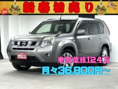 X-TRAIL　エクストレイル　20GT　【4WD】　ディーゼルターボ×4WDで力強い走り😆　寒い季節も快適な全席シートヒーター付き🔥高速道路で大活躍なETC&クルーズコントロール🚗夜間でも明るいHIDヘッドライト&フォグランプつき🔦　大人気のディーゼルエンジンで維持費安め🌍パワフルなエンジンです😆🌛TOKYO店専用HPにて更新中❗ carlifegroup.tokyo.jpで検索🕵️‍♂️🌛【車検２年付】【1年保証】