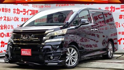 VELLFIRE ヴェルファイア　ZAエディション ゴールデンアイズ　【カスタム】【特別仕様車】　💎ＴＲＤフロント・サイドハーフエアロ装着済💎ヘッドライト・内装にゴールドを施した高級感抜群の１台＂迫力の３０型ヴェルファイアフェイス＂アルパイン１０インチＳＤナビ🗾ＤＶＤ💿Ｂｌｕｅｔｏｏｔｈ🎶📱📞フルセグＴＶ内蔵型📺走行中映像視聴可能👀ハーフレザーシート＆キャプテンシートタイプ💺カロッツェリア９インチディスプレイ付でリアのエンタメも充実😊両側パワースライドドア・電動リアゲート・ワンタッチオープナー付で乗降り楽々🌈クルーズコントロールで長距離は楽々追尾運転🚗ＬＥＤヘッドライト・ＬＥＤフォグランプで夜間視野確保💎納車時新品タイヤ装着✨車検２年付🚗福岡店専用HPでも在庫確認可能‼✨【carlifegroup.fukuoka.jp/】で検索🕵️‍♂️