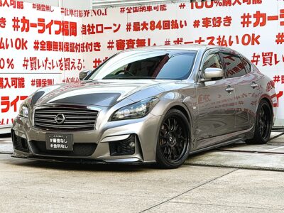 FUGA フーガ 250GT【カスタム】"AIMGAIN(エイムゲイン)フルエアロカスタム"TANABE車高調ローダウン&AIMGAIN20インチブランクAW装着済🔥人気ボディーカラー・ブレードシルバー🌈🍃純正メーカ―マルチナビ🗾DVD📀Bluetooth🎶📱📞フルセグTV内蔵型📺走行中映像視聴可能😲高級感のインパネ&ハーフレーザーシートタイプ💺💎高速も楽々・クルーズコントロール機能付🌈車検2年付🚗福岡店専用HPでも在庫確認可能‼✨ 【carlifegroup.fukuoka.jp】で検索🕵️♂️