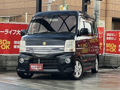 エブリイワゴン　PZターボ　スペシャル　RSR製ダウンサスでローダウンされた1台🚗　両側パワースライドドアや左側オートステップで小さなお子様やお年寄りの方も乗り降り楽々👌　バックカメラも付いているので駐停車も安心ですね✨　🌜大阪店専用HPも要チェック❗carlifegroup.jp で検索🕵️‍♂️　Instagram・Twitter・TikTokも随時更新中❗❗🌛《1年保証付》