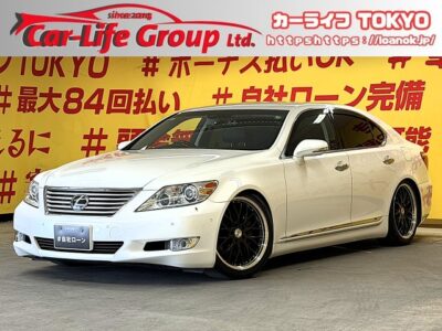 LEXUS　レクサス　ＬＳ４６０　ベースグレード 【カスタム】【車検2年付】中期型✨走行７万キロ台‼️🛞BADX LOXARNY MULTI FORCHETTA ブラックポリッシュ  20インチAW＆社外車高調🎶ローダウンされてカッコよくカスタムされてます😍🌈本革シート💺✨前席パワーシート💫シートヒーター＆クーラー付きですので１年中快適です😄安心のドライブレコーダー装備✨　ステアリングヒーター装備✨夜間でも明るいLEDヘッドライト💎LEDフォグランプ✨　駐車時に便利なブレーキホールド機能付き💪　🌞純正HDDナビ＆DVD再生可能💎✨　 🌛TOKYO店専用HPにて更新中❗ carlifegroup.tokyo.jpで検索🕵️‍♂️
