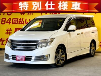 ELGRAND　エルグランド　ライダー黒本革シート　マニュアルシート【総合評価優良車】【特別仕様車】【ワンオーナ―】👑ライダーグレードで迫力とインパクト抜群👑高級感のある黒革シート+助手席&二列目オットマン付きキャプテンシートの豪華な7人乗りモデル👑純正HDDナビ🗾フルセグTV📺DVD📀走行中視聴可能👌Bluetooth付でスマートフォンからお好きな音楽を流せます📱🎶ワンタッチオープンの両側パワースライドドアでお子様連れのご家族でも乗り降り楽々👪✨純正フリップダウンモニター搭載でエンタメ機能も抜群📣お子様も大喜び🤗HIDヘッドライト&フォグで夜間走行時にも明るく安心🔦🌜TOKYO店専用HPにて更新中❗ carlifegroup.tokyo.jpで検索🕵️‍♂️🌛《1年保証付》