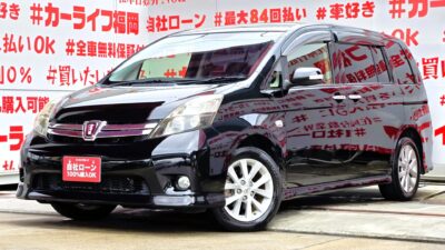 ISIS　アイシス　プラタナ　Ｖセレクション　 ＂内外装程度良好車！！人気の低重心💐低価格３列シートステーションワゴン＂月々１万円台～ＯＫ💎クラリオンＳＤナビ🗾ＤＶＤ📀Ｂｌｕｅｔｏｏｔｈ🎶📱📞フルセグＴＶ内蔵型📺走行中映像視聴可能👀大解放の左側ピラーレスタイプ・左側パワースライドドア🚪ＨＩＤヘッドライト＆フォグランプ付で夜間視野確保🔦🚗福岡店専用HPでも在庫確認可能‼✨ 【carlifegroup.fukuoka.jp/】で検索🕵️‍♂️