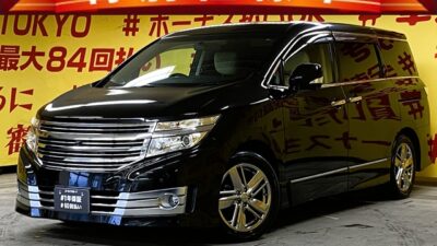 ELGRAND　エルグランド　ライダー 白本革シートマニュアルシート  【特別仕様車】アラウンドビューモニター✨BOSEサウンドシステム🎉⭐両側パワースライドドアで乗り降り楽々👌パワーバックドア付💫走行中でも視聴可能なフルセグTVやフリップダウンモニターも搭載なので後部座席も快適です👍オーテック１８インチAWで足元もカッコイイ😍納車時新品タイヤ装着❗シートヒーター付で寒い時期でも安心🎉100V電源装備✨TOKYO店専用HPにて更新中❗ carlifegroup.tokyo.jpで検索🕵️‍♂️🌛《1年保証付》