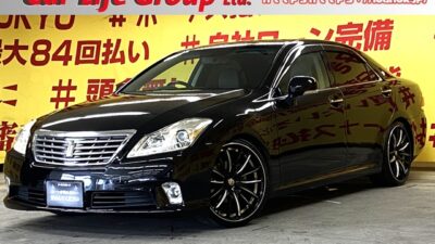 CROWN　クラウン　ロイヤルサルーンG 　【後期型】【カスタム】💎レイズ20インチAW＆社外車高調でルックス抜群💎純正マルチＨＤＤナビ🗾ＤＶＤ💿Ｂｌｕｅｔｏｏｔｈ🎶📱📞フルセグＴＶ内蔵型📺👀クルーズコントロール搭載＆ビルトインETCで高速道路も運転楽々🚗夜道でも安心HIDヘッドライト🌛TOKYO店専用HPにて更新中❗ carlifegroup.tokyo.jpで検索🕵️‍♂️🌛《1年保証付》