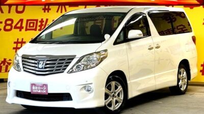 ALPHARD　アルファード　350Sプライムセレクション　【4WD】【特別限定車】　排気量3500㏄で力強いダイナミックな走りを体験できます🚗スタッドレスタイヤ装着🛞アルカンターラシート採用で座り心地バツグンです😁乗り降り・荷物の出し入れ楽々な両側パワースライドドア＆パワーバックドア👀純正HDDナビ🗾地デジフルセグTV📺DVD📀🎶フリップダウンモニター付で後席の人もTVやDVDが視聴できます👪助手席＆2列目オットマン付キャプテンシート💺🌜TOKYO店専用HPにて更新中❗ carlifegroup.tokyo.jpで検索🕵️‍♂️🌛《1年保証付》