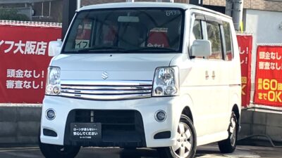 エブリイワゴン PZターボ 2代目後期型 大きなお荷物でもラクラク積めちゃう乗用仕様の軽箱📦 パワースライドドア付きで人数が多い際でも乗り降りしやすい✨ ターボ付きのため積載量が多くても力強く走ってくれます💥 🌜大阪店専用HPも要チェック❗carlifegroup.jp で検索🕵️♂️ Instagram・Twitter・TikTokも随時更新中❗❗🌛《1年保証付》