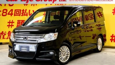 STEPWGN　ステップワゴンスパーダ　Z　【車検２年付】お子様連れでも乗り降り楽々✨両側パワースライドドア🚪純正HDDナビ🗾ＤＶＤ💿ＴＶ📺後席純正フリップダウンモニター付でお子様も快適に遠出が可能です😊👌バックカメラ付きで安心📸純正17インチアルミホイールで見た目もカッコイイ１台😍3列目床下収納の広いラゲッジスペースで旅行やアウトドアにも最適です🎉🌜TOKYO店専用HPにて更新中❗ carlifegroup.tokyo.jpで検索🕵️‍♂️🌛《1年保証付》