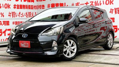 AQUA　アクア　G　【上級グレード】【ユーザー買取車】＂人気のブラックカラー・プッシュスタート＆スマートキー標準装備グレード＂　《上級グレード》＂人気のブラックカラー・プッシュスタート＆スマートキー標準装備グレード＂　《上級グレード》＂人気のブラックカラー・プッシュスタート＆スマートキー標準装備グレード＂　Ｂｌｕｅｔｏｏｔｈ🎶📱📞フルセグＴＶ内蔵型📺走行中映像視聴可能👀小回り抜群・バックカメラ📹付きで駐車も楽々📹驚異の燃費🍃ＪＣ０８モード・カタログ燃費３５．４ｋｍ／Ｌ🍃明るいＬＥＤヘッドライトタイプ💡車検２年付🌈🚗福岡店専用HPでも在庫確認可能‼✨【carlifegroup.fukuoka.jp/】で検索🕵️‍♂️