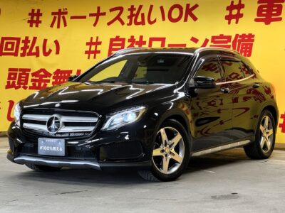MERCEDES BENZ メルセデス・ベンツ　GLA250 4マチック【4WD】【総合評価優良車】【車検２年付】レーダーセーフティーＰＫＧ搭載で安心安全機能😊✨走行４万Ｋｍ台の多機能装備車両✨優良オークション高評価✨４．５点獲得車両💎高級感のあるハーフレザーシート💺＆シートヒーター付🚨純正ＨＤＤナビ🗾ＤＶＤ📀Ｂｌｕｅｔｏｏｔｈ🎶📱📞・フルセグＴＶ内臓📺パドルシフト機能付きで機敏なスポーツマチック機能も味わえます🏎明るいＨＩＤヘッドライト＆フォグランプ🔦純正18インチAW＆スタッドレスタイヤ付❄️☃️月々4万円台～✨🌜TOKYO店専用HPにて更新中❗ carlifegroup.tokyo.jpで検索🕵️‍♂️🌛《1年保証付》