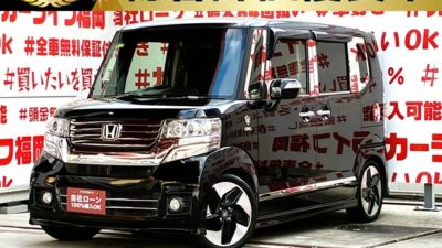 N-BOX　カスタム　Ｇ・Ｌパッケージ　【総合評価優良車】【カスタム】💎D.A.Dギャルソンアクセサリー装着車💎＂人気車種Nシリーズ・ハイトワゴン＂走行距離５万㌔台＂床面が低く、左側パワースライドドア🚪なので老若男女問わず乗り降り楽々🤱荷物の出し入れラクチン😊二列目は様々なシートアレンジ可能で使い勝手バツグン😎ＨＩＤヘッドライト＆LEDフォグで夜間視野確保🔦ドライブレコーダー付🌈車検２年付🚗福岡店専用HPでも在庫確認可能‼✨【carlifegroup.fukuoka.jp/】で検索🕵️‍♂️