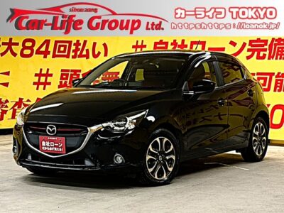 DEMIO デミオ XD ミッドセンチュリー 【車検2年付】【1年保証】【ターボ】 JC08モード燃費26.4km/ℓと抜群の低燃費&環境にも◎なクリーンディーゼルエンジン搭載🌎走行7万キロ台✨スマートシティーブレーキ搭載✨マツダコネクトナビ&バックカメラ✨HUDも付いており走行も快適🎉高速道路で役立つETC付き🌟 後部座席を倒せば十分なラゲッジスペース🌈 ステアリングスイッチで走行中でも簡単にオーディオ操作が可能です🎵クルーズコントロール機能で遠出も楽々🌛TOKYO店専用HPにて更新中❗ carlifegroup.tokyo.jpで検索🕵️♂️
