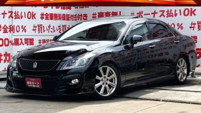 CROWN　クラウン　２.５アスリートアニバーサリーエディション　ハーフエアロ3点✨RSRダウンサスで程よく車高ダウン🚘純正オプショントヨタプレミアムサウンドシステムで１８スピーカー搭載🔥🔥大解放🌞サンルーフ付😚本革シート＆パワーシート＆シートエアコン付で高級感と快適性抜群💺✨純正マルチナビ🗾ＤＶＤ📀Ｂｌｕｅｔｏｏｔｈ🎶📱📞フルセグＴＶ内蔵型📺走行中映像視聴可能👀納車時新品タイヤ装着🎶車検２年付🌈🚗福岡店専用HPでも在庫確認可能‼✨ 【carlifegroup.fukuoka.jp/】で検索🕵️‍♂️