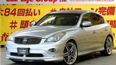 SKYLINE　スカイライン クロスオーバー　370GT typeP　【カスタム】【車検２年付】🛞人気ホイール・アミスタッドライエンS05　21インチAW🛞＆ローダウンスプリング＂スポーツセダン・スカイラインにクーペとＳＵＶの融合🔥排気量３，７００ｃｃから３３０馬力の高出力エンジンを搭載😲🌈純正ＨＤＤマルチナビ🗾ＤＶＤ💿Ｂｌｕｅｔｏｏｔｈ🎶📱📞フルセグＴＶ内蔵型📺大きなボディもアラウンドビューモニターで簡単駐車可能📹ブラウンカラーの本革パワーシート💺で内装高級感も演出💎上品な音響・ＢＯＳＥサウンドシステム搭載車🎵🌈車検２年付✨　月々２万円台～OK👌🌜TOKYO店専用HPにて更新中❗ carlifegroup.tokyo.jpで検索🕵️‍♂️🌛《1年保証付》